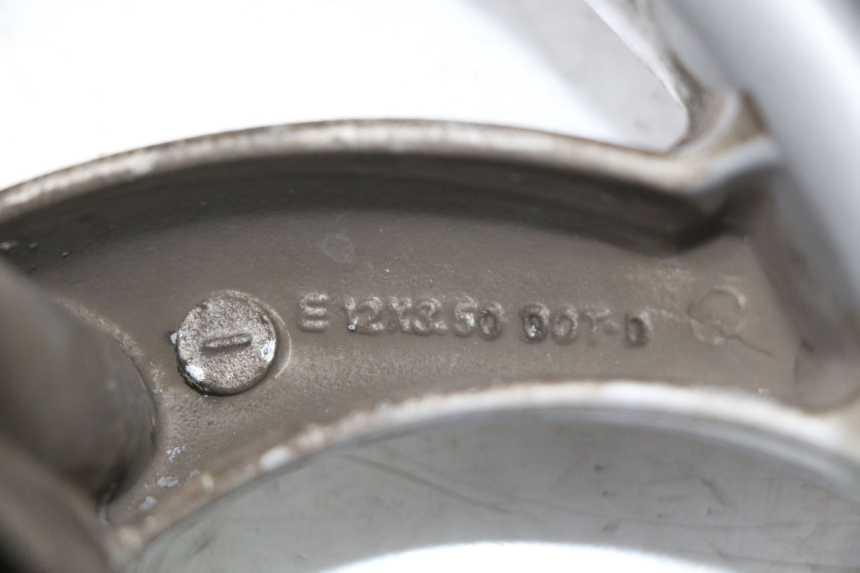 photo de CERCHIO ANTERIORE PIAGGIO FLY 2T 50 (2004 - 2017) - Marcature e riferimenti originali