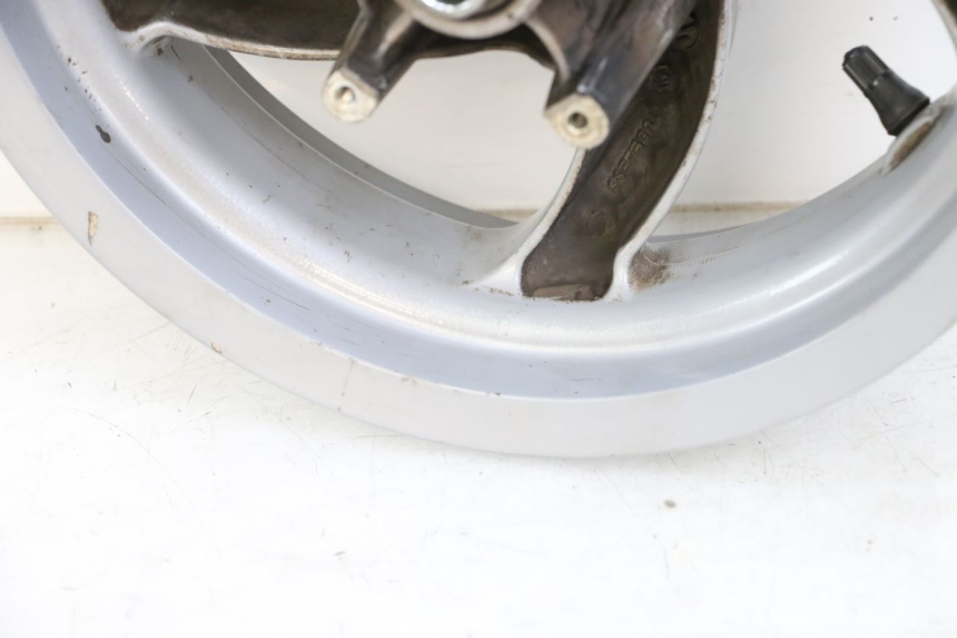 photo de CERCHIO ANTERIORE PIAGGIO FLY 2T 50 (2004 - 2017) - Zoom sullo stato d'uso