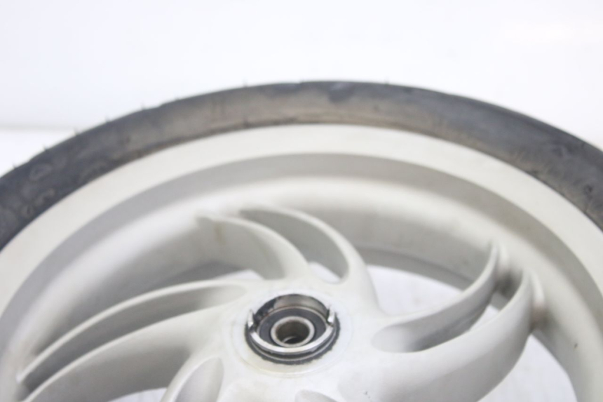 photo de CERCHIO ANTERIORE PIAGGIO FLY 4T 50 (2013 - 2017) - Primo piano tecnico