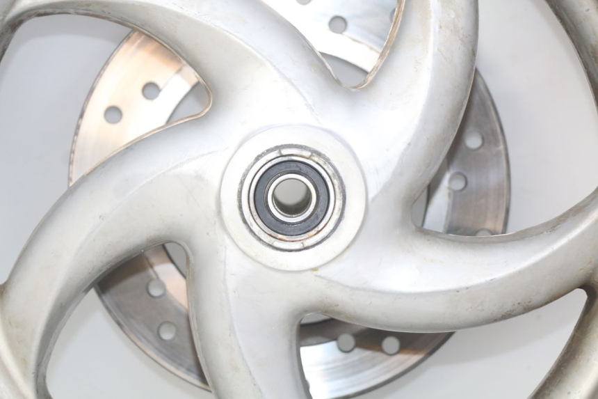 photo de CERCHIO ANTERIORE PIAGGIO FLY 100 (2006 - 2010) - Altra vista dell'articolo