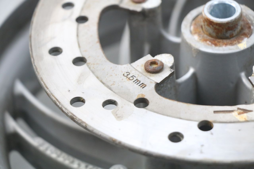 photo de CERCHIO ANTERIORE PIAGGIO FLY IE 125 (2012 - 2017) - Dettaglio del componente