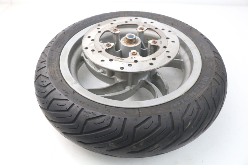 photo de CERCHIO ANTERIORE PIAGGIO FLY IE 125 (2012 - 2017) - Primo piano tecnico