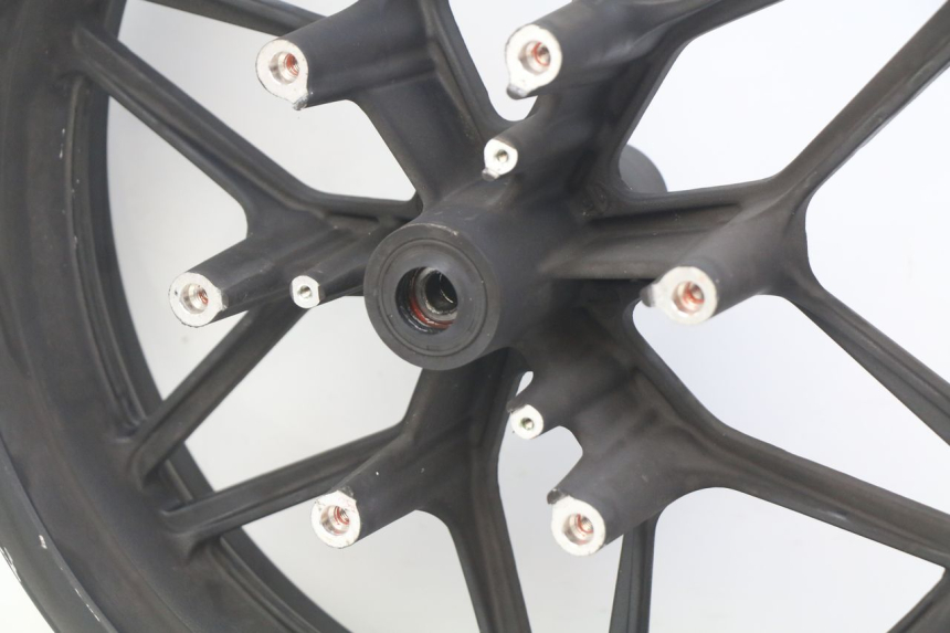 photo de CERCHIO ANTERIORE HONDA FORZA 125 (2015 - 2016) - Zoom sui componenti