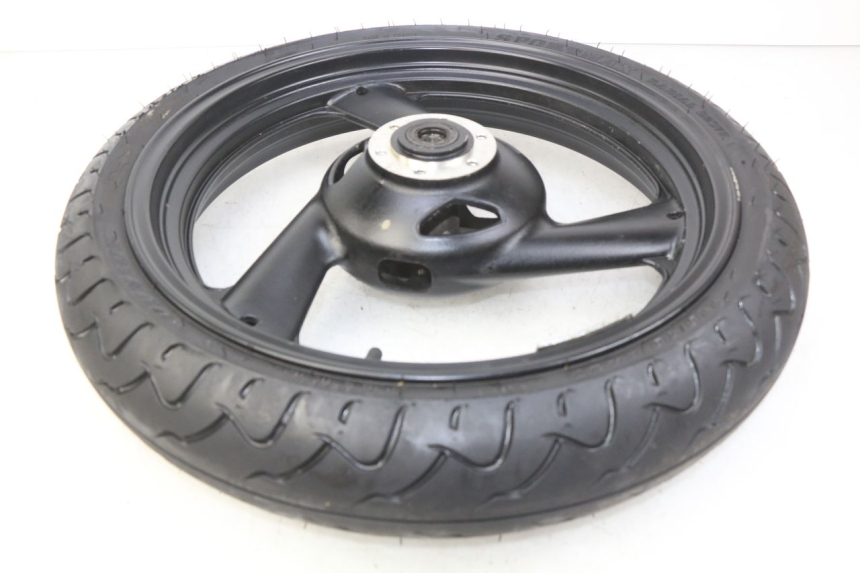 photo de CERCHIO ANTERIORE YAMAHA FZS FAZER 600 (1998 - 2001) - Zoom sullo stato d'uso