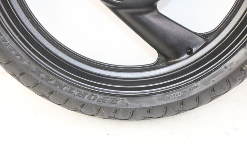 photo de CERCHIO ANTERIORE YAMAHA FZS FAZER 600 (1998 - 2001) - Dettagli dei punti di fissaggio