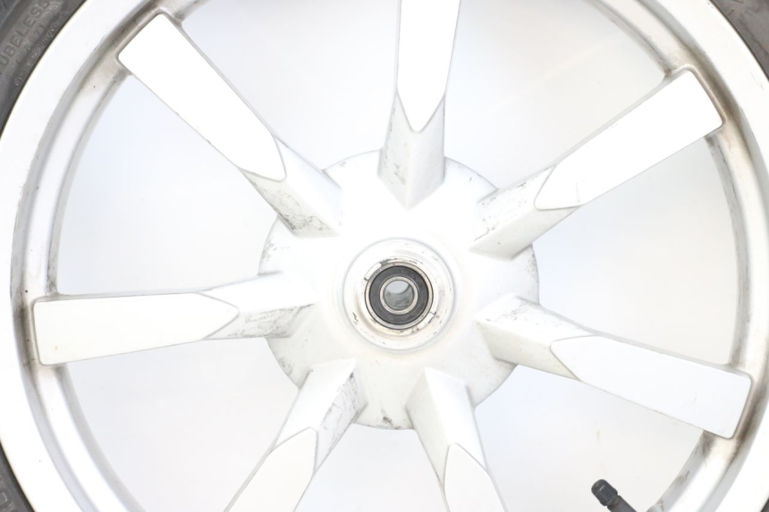 photo de CERCHIO ANTERIORE PEUGEOT GEOPOLIS RS 125 (2007 - 2009) - Primo piano ad alta risoluzione