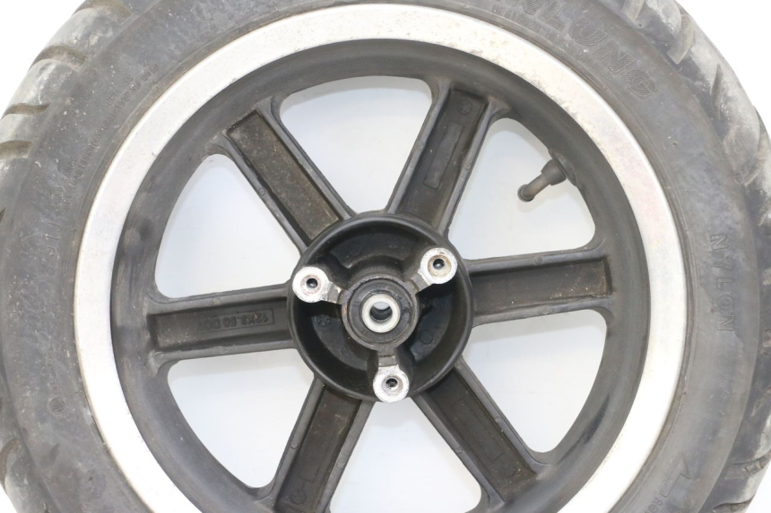 photo de CERCHIO ANTERIORE GOES WIKI 125 (2010 - 2015) - Caratteristiche distintive