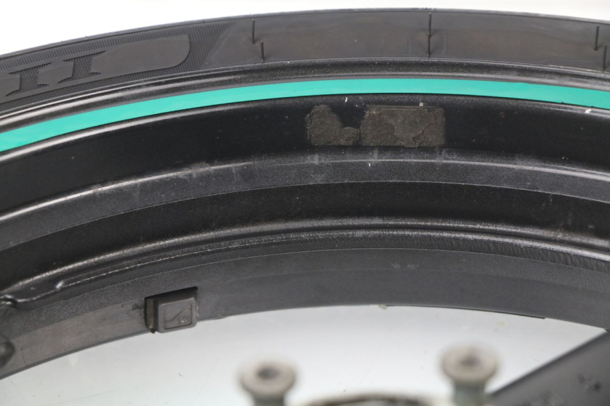 photo de CERCHIO ANTERIORE SUZUKI GSF N BANDIT 600 (1996 - 1999) - Vista d'insieme del prodotto