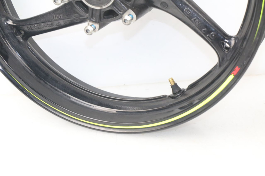 photo de CERCHIO ANTERIORE SUZUKI GSX-R GSXR K16 1000 (2012 - 2016) - Altra vista dell'articolo