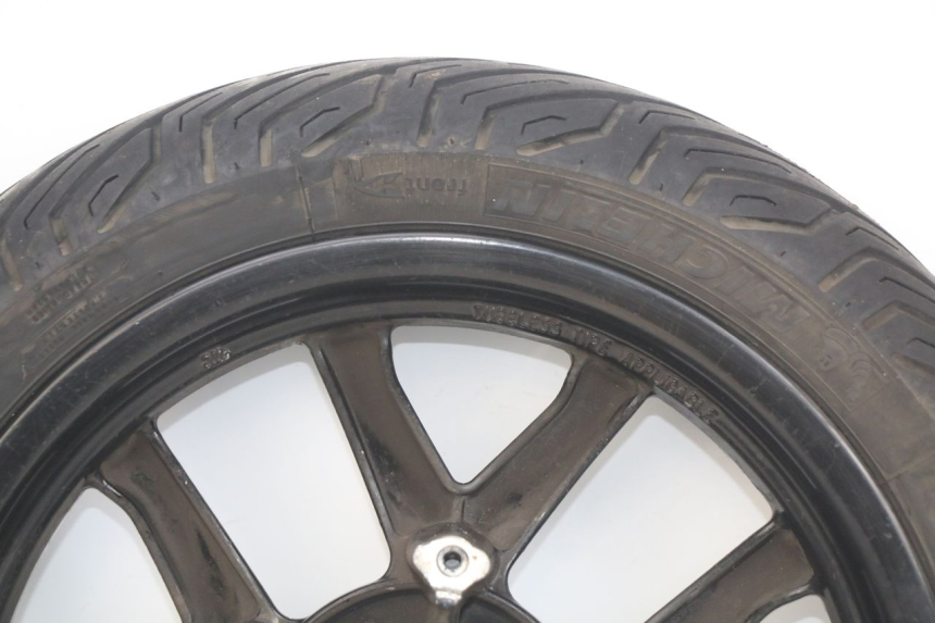 photo de CERCHIO ANTERIORE SYM GTS EFI 125 (2012 - 2016) - Primo piano ad alta risoluzione