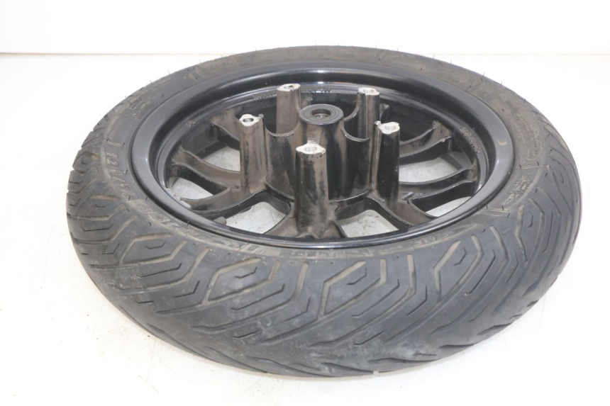 photo de CERCHIO ANTERIORE SYM GTS EFI 125 (2012 - 2016) - Dettagli dei punti di fissaggio