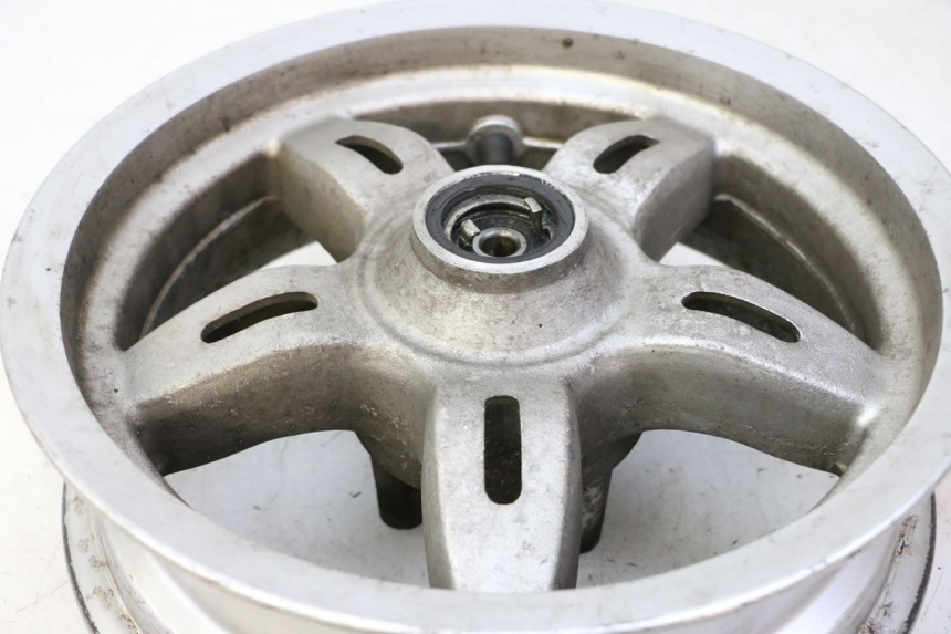 photo de CERCHIO ANTERIORE DAELIM HISTORY 125 (2001 - 2002) - Primo piano tecnico