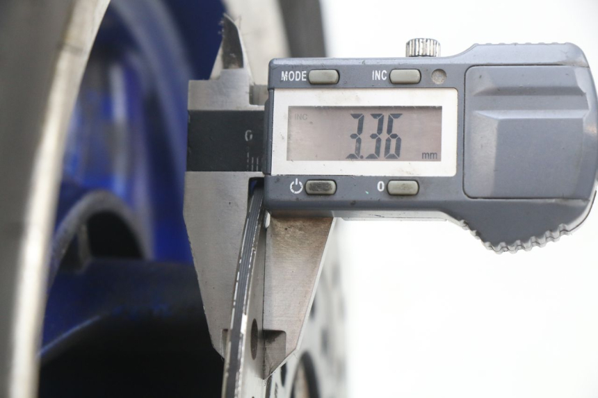 photo de CERCHIO ANTERIORE KEEWAY HURRICANE 50 (2006 - 2019) - Zoom sullo stato d'uso