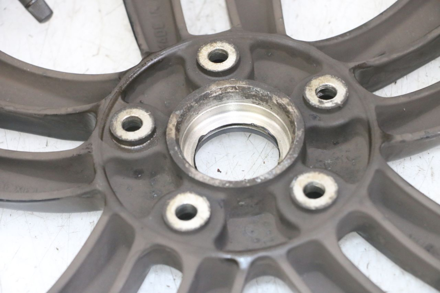 photo de CERCHIO ANTERIORE PIAGGIO IE MP3 YOURBAN 300 (2011 - 2016) - Zoom sui componenti