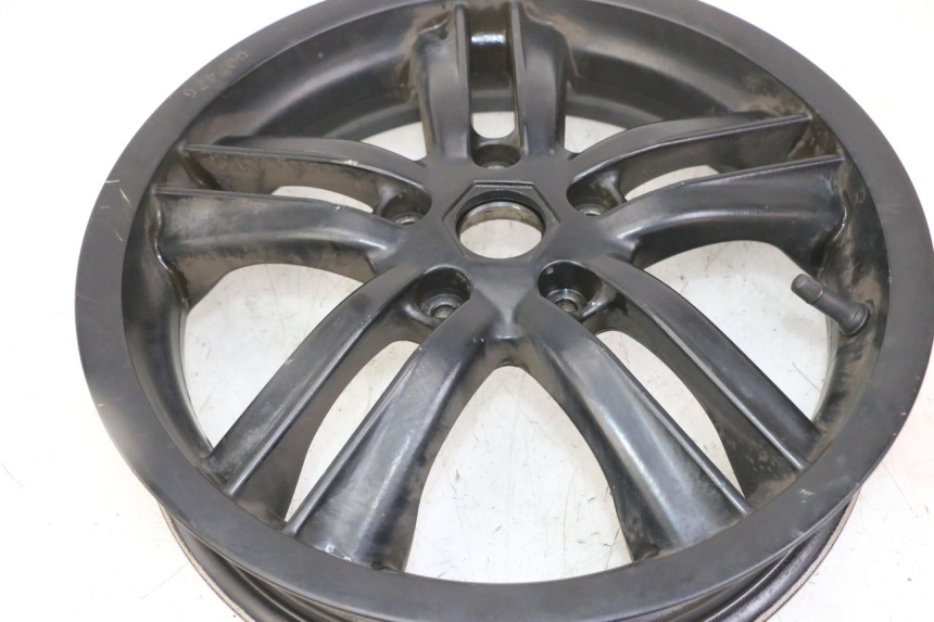 photo de CERCHIO ANTERIORE PIAGGIO IE MP3 YOURBAN 300 (2011 - 2016) - Primo piano ad alta risoluzione