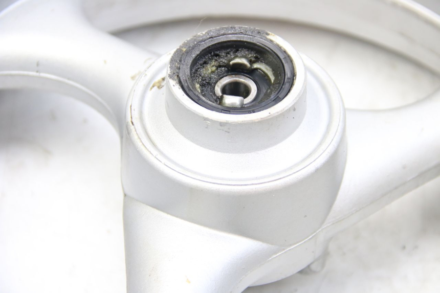 photo de CERCHIO ANTERIORE REVATTO IMPERATOR 125 (2007 - 2015) - Primo piano ad alta risoluzione