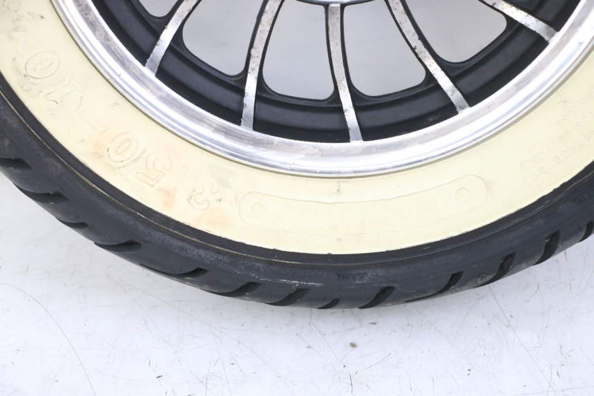 photo de CERCHIO ANTERIORE JM MOTORS VX 125 (2022 - 2025) - Dettagli dei punti di fissaggio