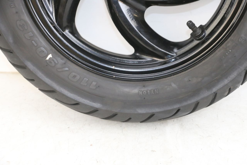 photo de CERCHIO ANTERIORE SYM JOYRIDE EVO 125 (2009 - 2016) - Dettagli dei punti di fissaggio