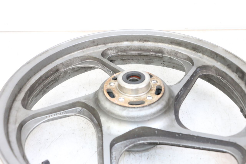 photo de CERCHIO ANTERIORE KAWASAKI GTR 1000 (1994 - 2004) - Zoom sullo stato d'uso