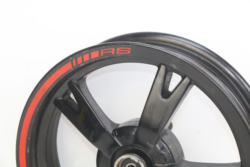 photo de CERCHIO ANTERIORE PEUGEOT KISBEE 2T 50 (2010 - 2017) - Dettagli dei punti di fissaggio