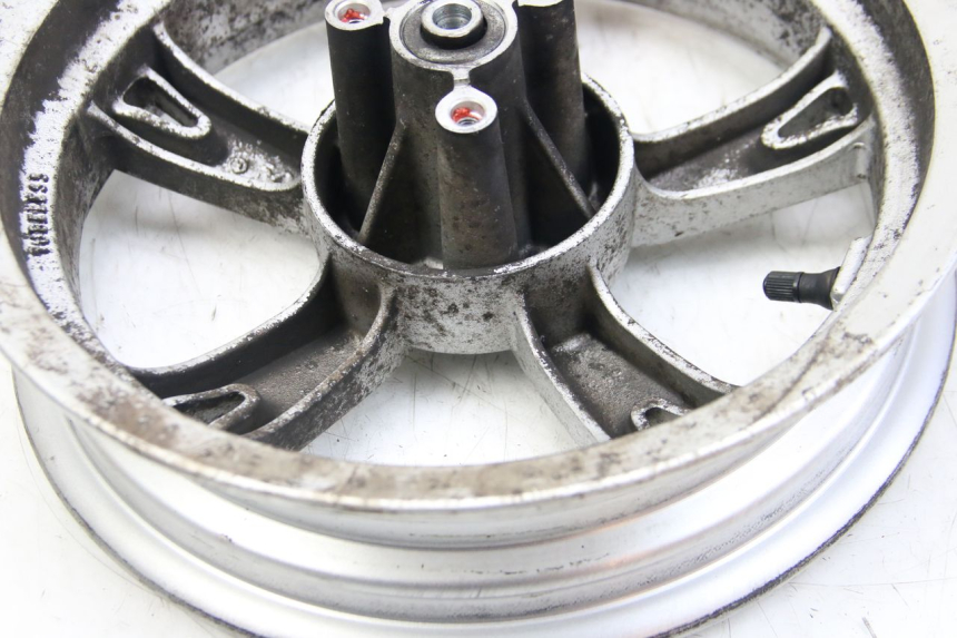 photo de CERCHIO ANTERIORE PEUGEOT KISBEE 2T 50 (2010 - 2017) - Zoom sullo stato d'uso