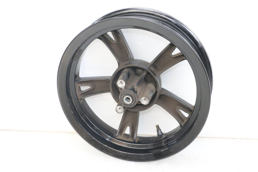 photo de CERCHIO ANTERIORE PEUGEOT KISBEE 2T 50 (2018 - 2022) - Primo piano tecnico