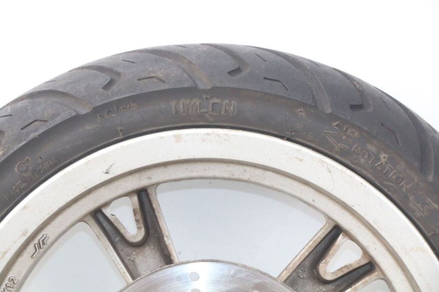 photo de CERCHIO ANTERIORE PEUGEOT KISBEE 4T 50 (2010 - 2017) - Caratteristiche distintive