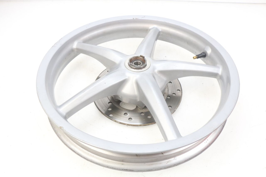 photo de CERCHIO ANTERIORE PIAGGIO LIBERTY 4T 50 (2004 - 2008) - Zoom sullo stato d'uso