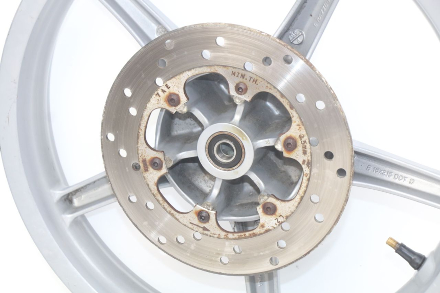 photo de CERCHIO ANTERIORE PIAGGIO LIBERTY 4T 50 (2004 - 2008) - Marcature e riferimenti originali