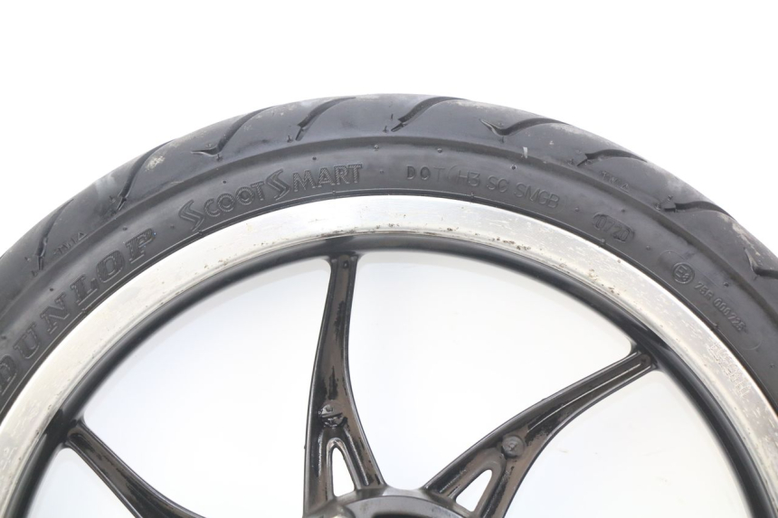 photo de CERCHIO ANTERIORE PIAGGIO LIBERTY IGET S 125 (2016 - 2020) - Dettagli dei punti di fissaggio