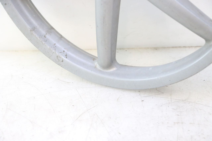 photo de CERCHIO ANTERIORE PIAGGIO LIBERTY 50 (1998 - 2003) - Caratteristiche distintive
