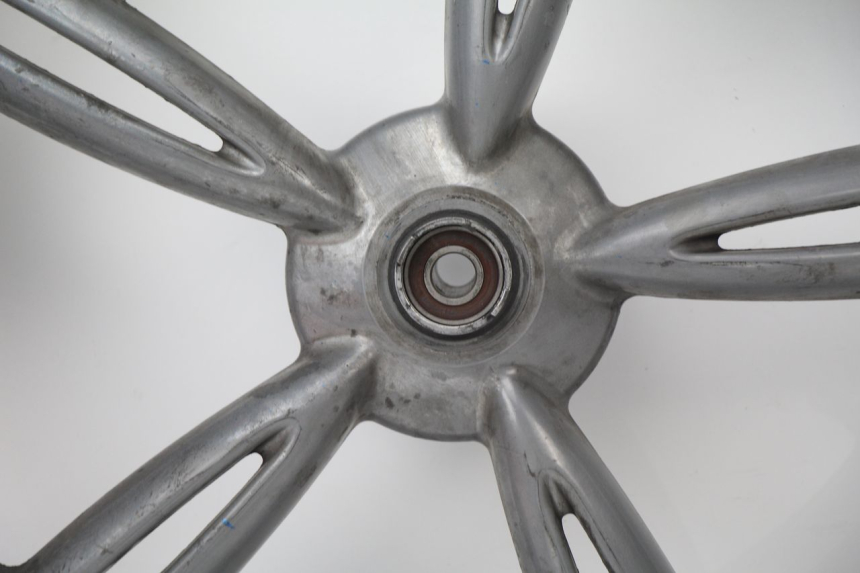 photo de CERCHIO ANTERIORE PEUGEOT LOOXOR 50 (2001 - 2004) - Zoom sui componenti