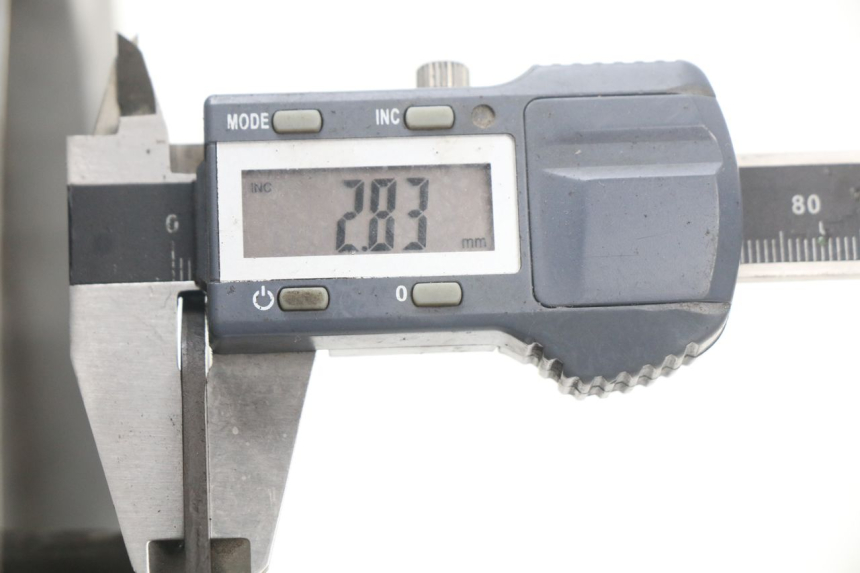 photo de CERCHIO ANTERIORE PEUGEOT LUDIX 50 (2005 - 2007) - Dettaglio del componente