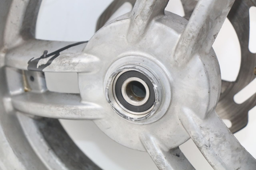 photo de CERCHIO ANTERIORE PEUGEOT LUDIX 50 (2005 - 2007) - Stato della superficie e materiale