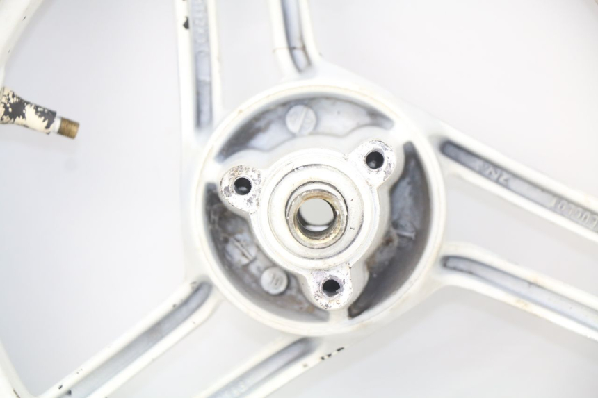 photo de CERCHIO ANTERIORE PEUGEOT LUDIX 50 (2008 - 2017) - Stato della superficie e materiale