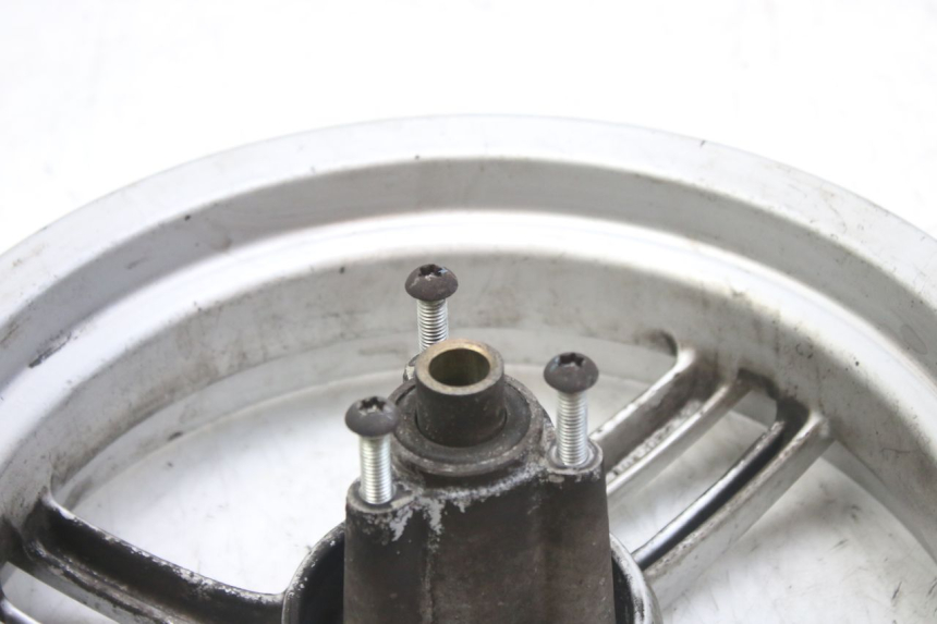 photo de CERCHIO ANTERIORE PEUGEOT LUDIX 50 (2008 - 2017) - Caratteristiche distintive