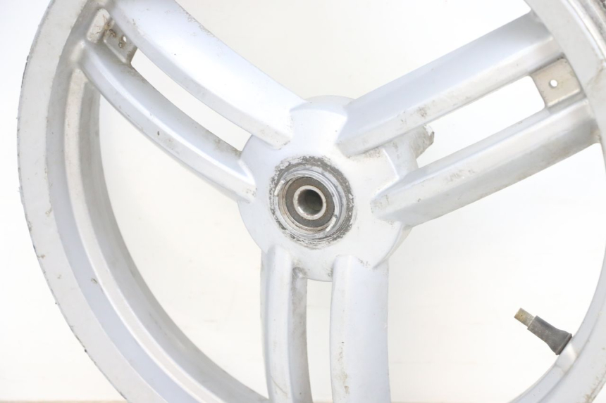 photo de CERCHIO ANTERIORE PEUGEOT LUDIX 50 (2008 - 2017) - Caratteristiche distintive