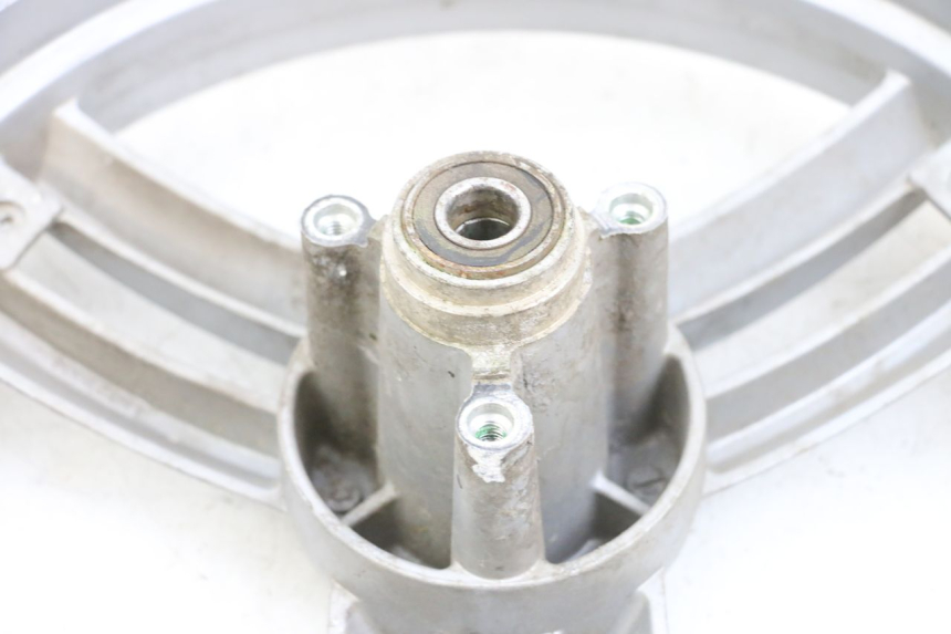 photo de CERCHIO ANTERIORE PEUGEOT LUDIX 50 (2008 - 2017) - Stato della superficie e materiale