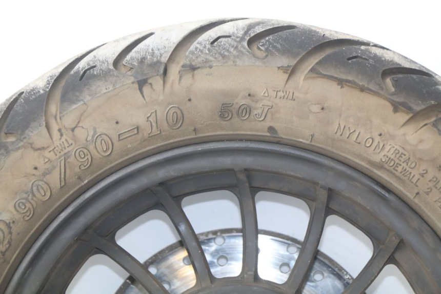 photo de CERCHIO ANTERIORE JM MOTORS MIA 50 (2017 - 2020) - Stato della superficie e materiale