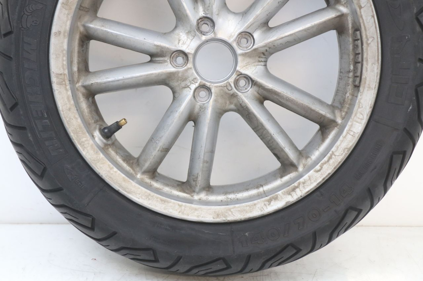 photo de CERCHIO ANTERIORE PIAGGIO MP3 LT 400 (2007 - 2012) - Zoom sullo stato d'uso