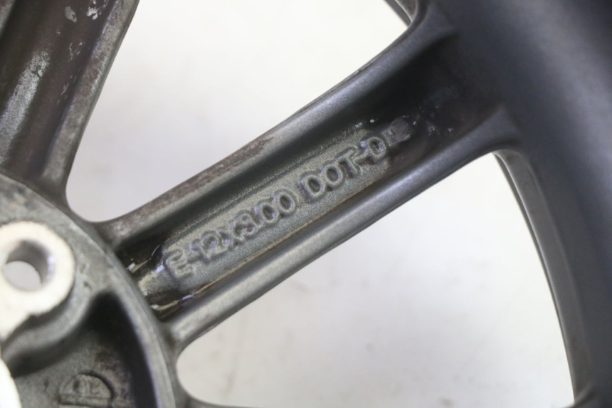 photo de CERCHIO ANTERIORE PIAGGIO MP3 LT 400 (2007 - 2012) - Dettaglio del componente