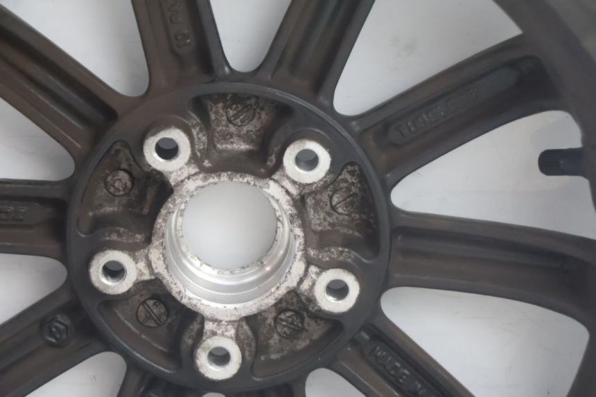 photo de CERCHIO ANTERIORE PIAGGIO MP3 500 (2011 - 2015) - Ricambio usato controllato
