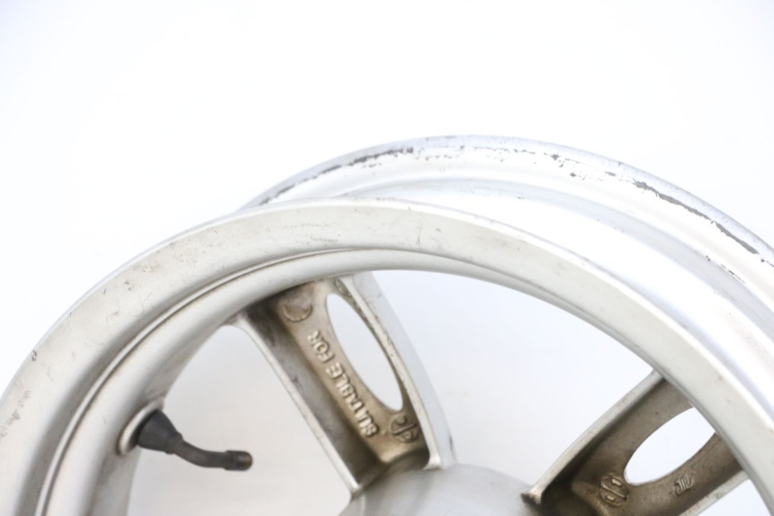 photo de CERCHIO ANTERIORE YAMAHA NEO'S NEOS 2T 50 (2007 - 2017) - Caratteristiche distintive