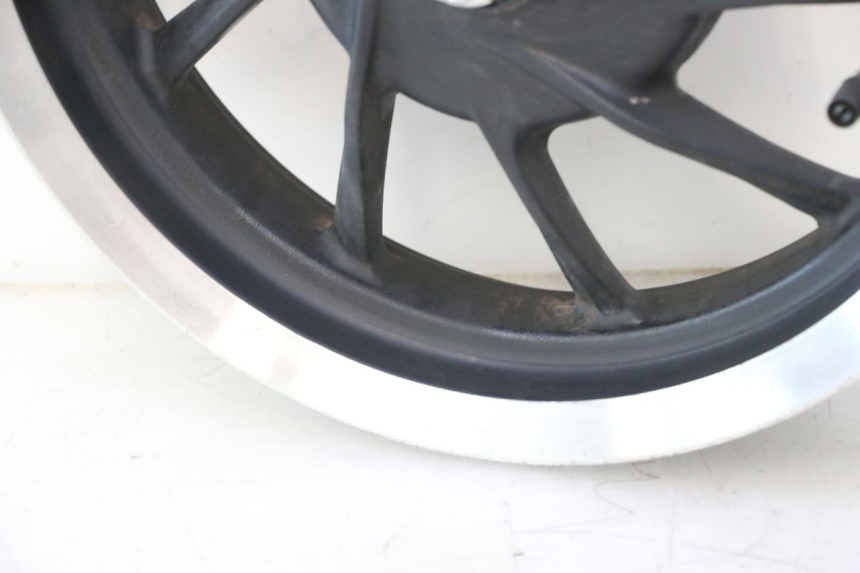 photo de CERCHIO ANTERIORE KYMCO LIKE 4T 50 (2019 - 2025) - Altra vista dell'articolo