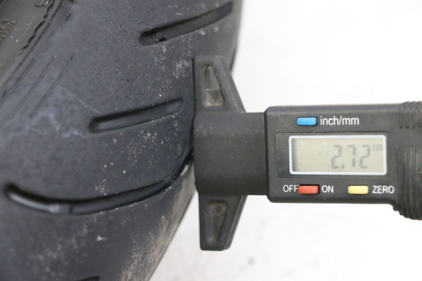 photo de CERCHIO ANTERIORE HONDA NTV DEAUVILLE 650 (1998 - 2001) - Dettaglio del componente