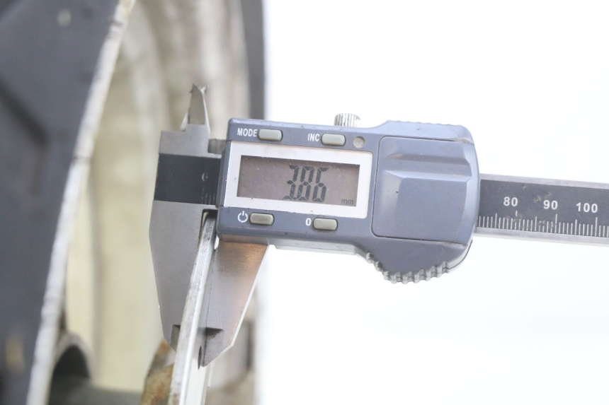 photo de CERCHIO ANTERIORE SELECT UP OCTALIS 125 (2007 - 2012) - Zoom sullo stato d'uso