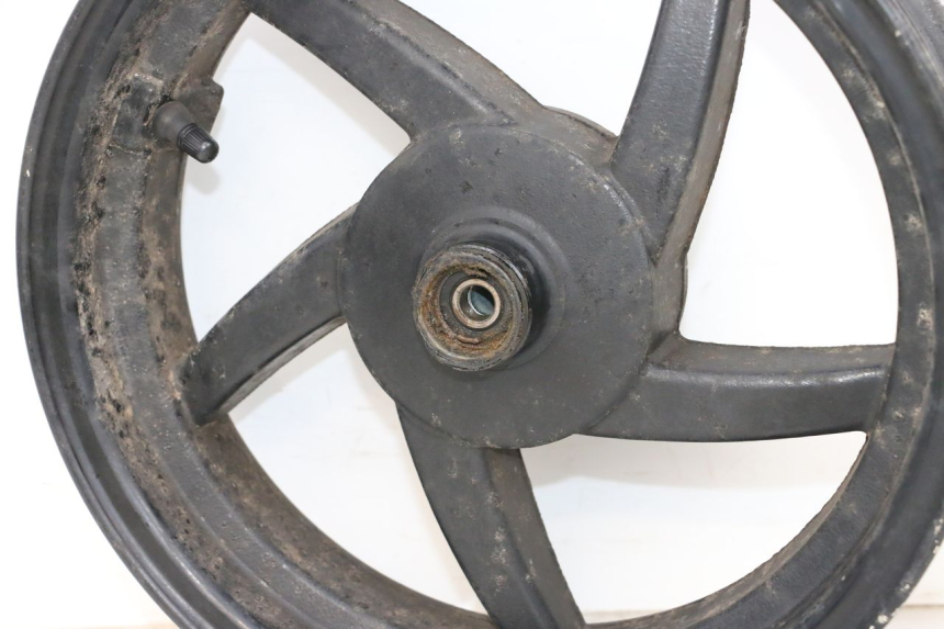 photo de CERCHIO ANTERIORE SYM ORBIT 2 4T 50 (2008 - 2017) - Stato della superficie e materiale