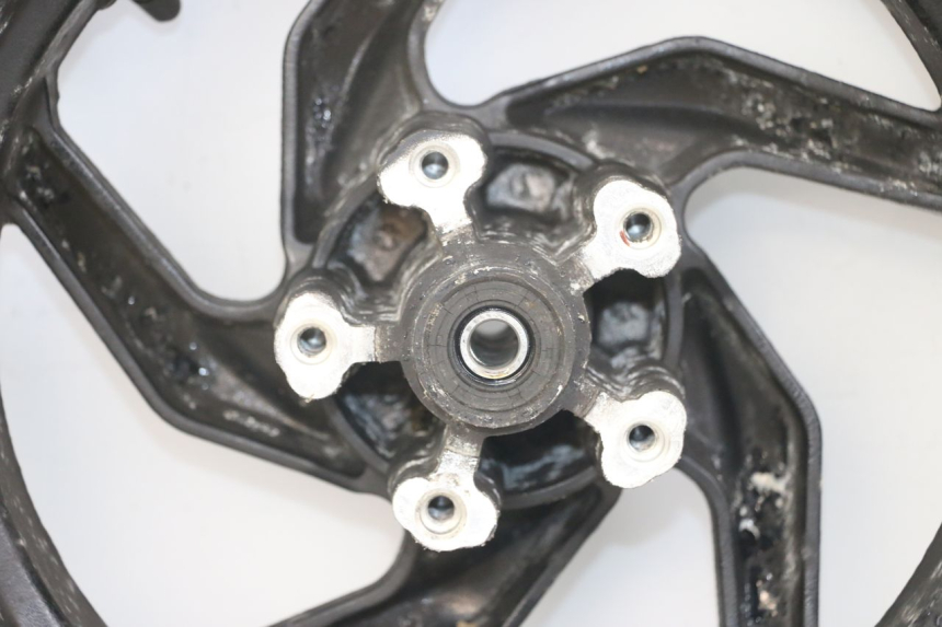 photo de CERCHIO ANTERIORE SYM ORBIT III 3 4T 50 (2018 - 2021) - Zoom sui componenti