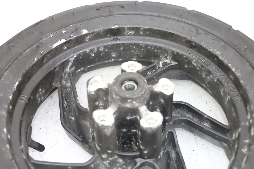 photo de CERCHIO ANTERIORE SYM ORBIT III 3 4T 50 (2018 - 2021) - Primo piano tecnico