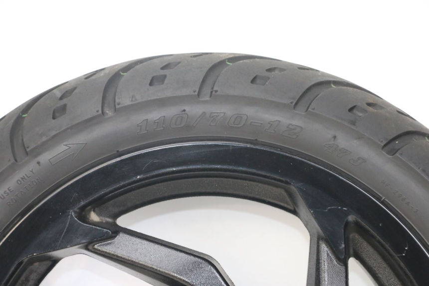 photo de CERCHIO ANTERIORE SYM ORBIT III 3 4T 50 (2018 - 2021) - Primo piano tecnico